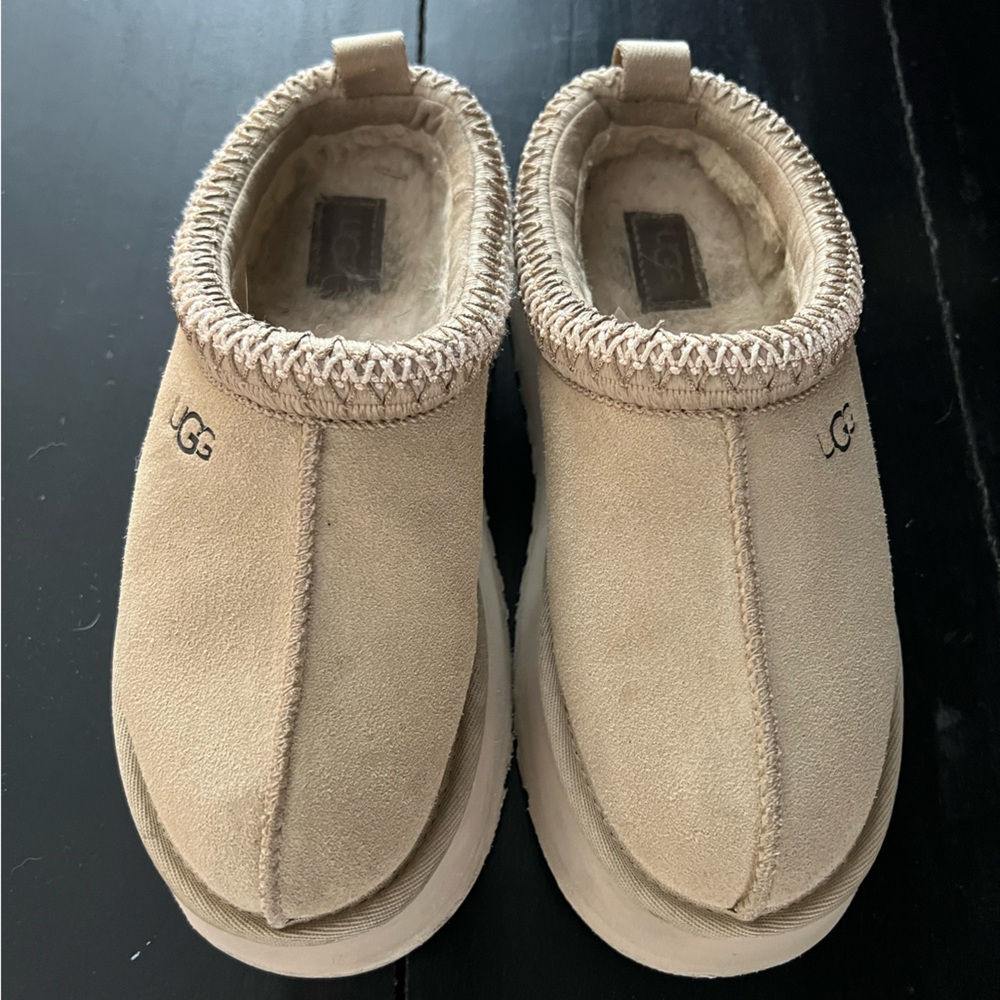 UGG Platform Tazz